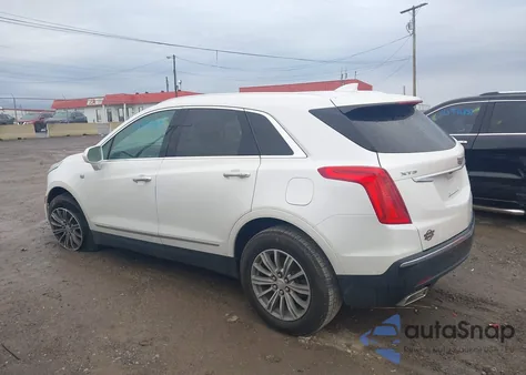 2017 Cadillac Xt5 Luxury z USA, uszkodzony, nr VIN 1GYKNBRS5HZ114703